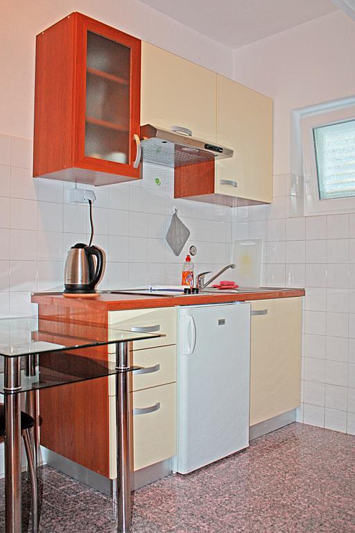 Bougainvillea Apartments Makarska Exterior foto