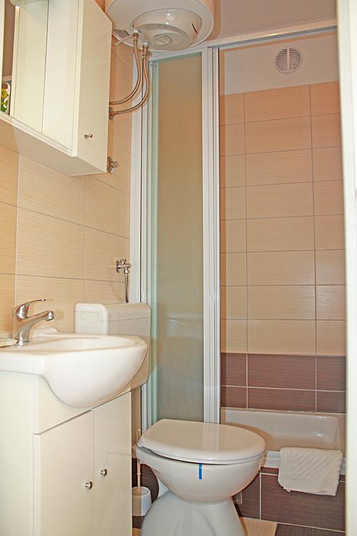 Bougainvillea Apartments Makarska Exterior foto
