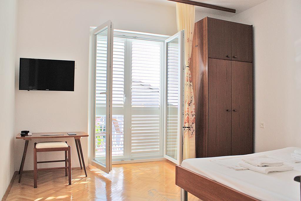 Bougainvillea Apartments Makarska Exterior foto