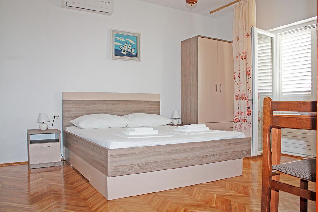 Bougainvillea Apartments Makarska Exterior foto